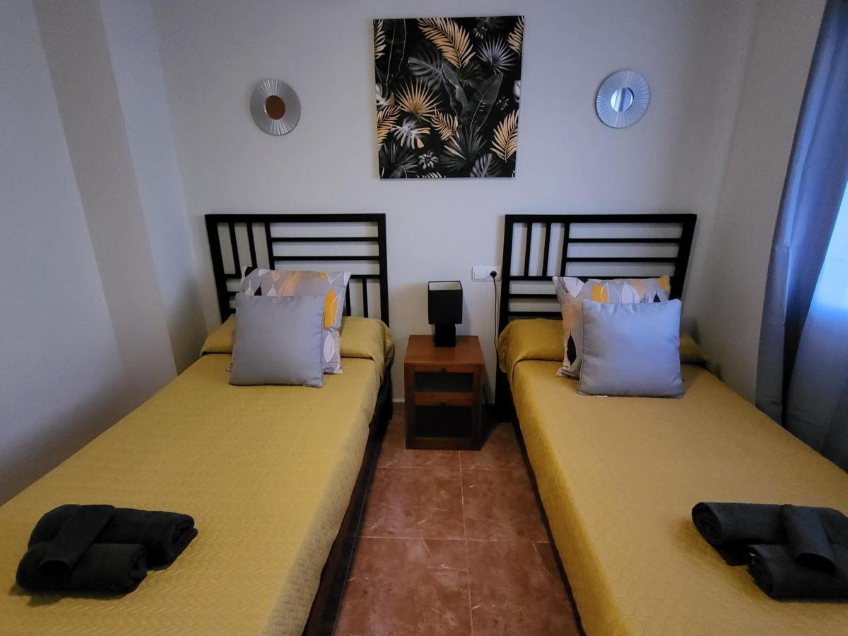 ¡Bajo precioso con salida directa a la piscina comunitaria en Paraíso de Vera! Exterior foto