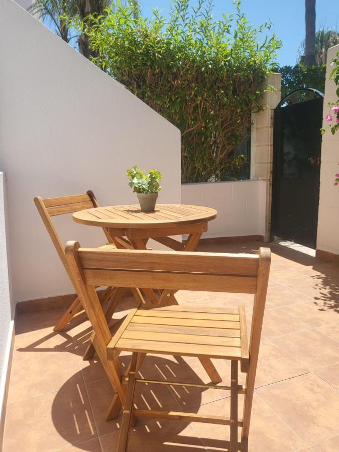 ¡Bajo precioso con salida directa a la piscina comunitaria en Paraíso de Vera! Exterior foto